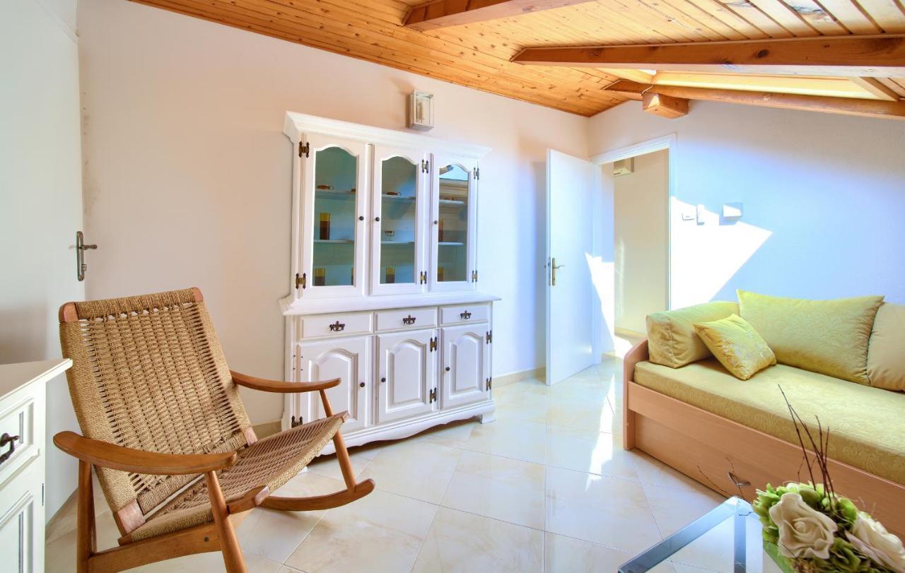 Apartments Adria Danka Krk Town Luaran gambar