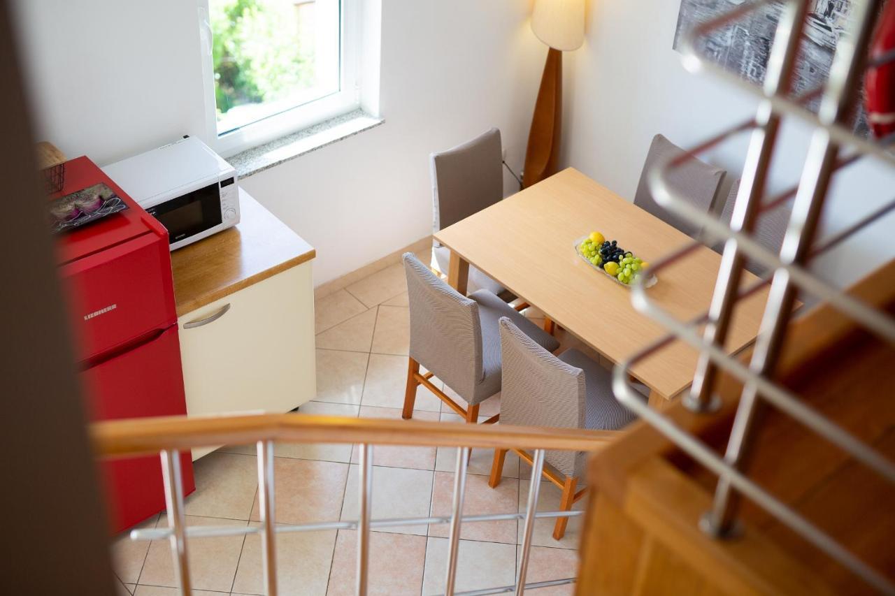 Apartments Adria Danka Krk Town Luaran gambar
