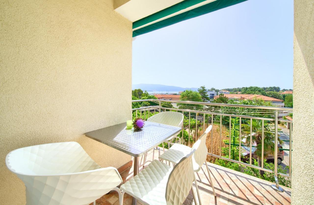 Apartments Adria Danka Krk Town Luaran gambar
