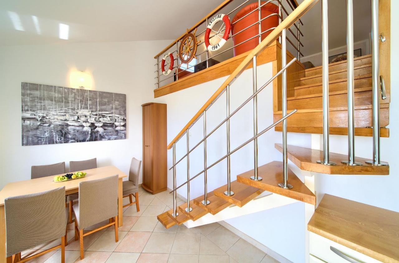 Apartments Adria Danka Krk Town Luaran gambar
