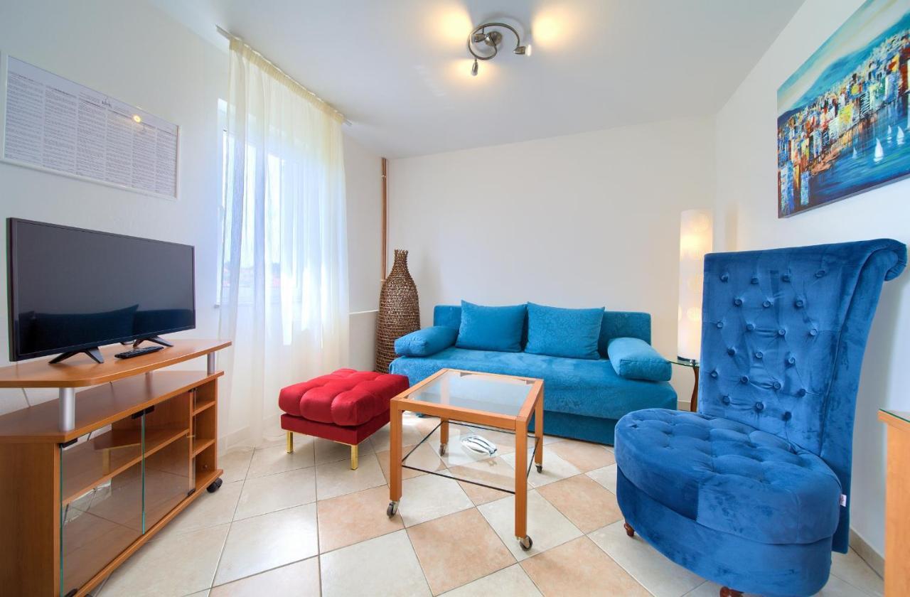 Apartments Adria Danka Krk Town Luaran gambar