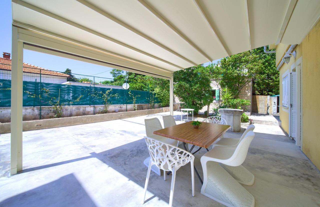 Apartments Adria Danka Krk Town Luaran gambar