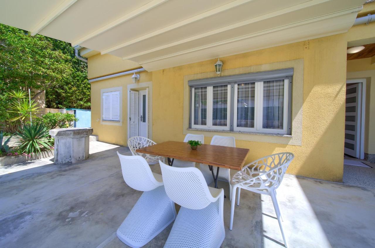 Apartments Adria Danka Krk Town Luaran gambar